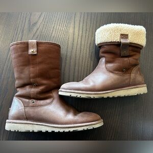 UGG Malindi 3-Way Convertible Boots (Size 8)
